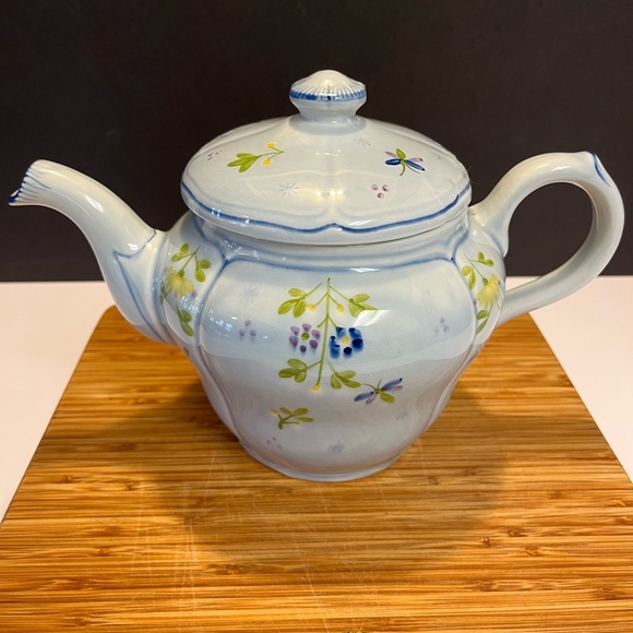 Printemps by Longchamp French Faience Teapot - Picture 2 of 9